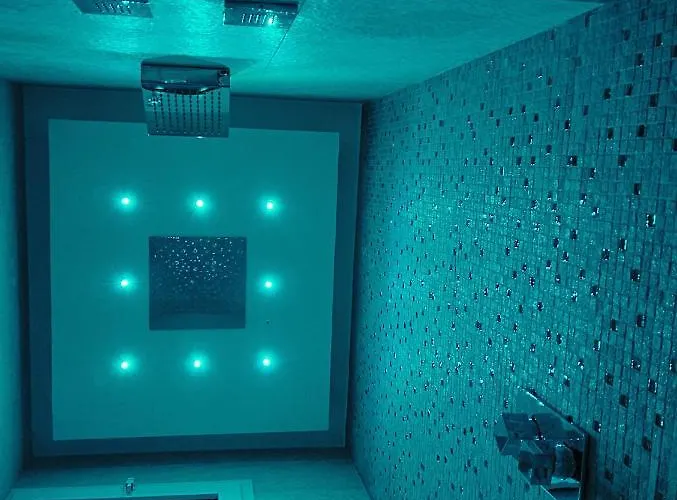 La Casa Di Selly 2 - A Due Metri Dal Mare- Lejlighed